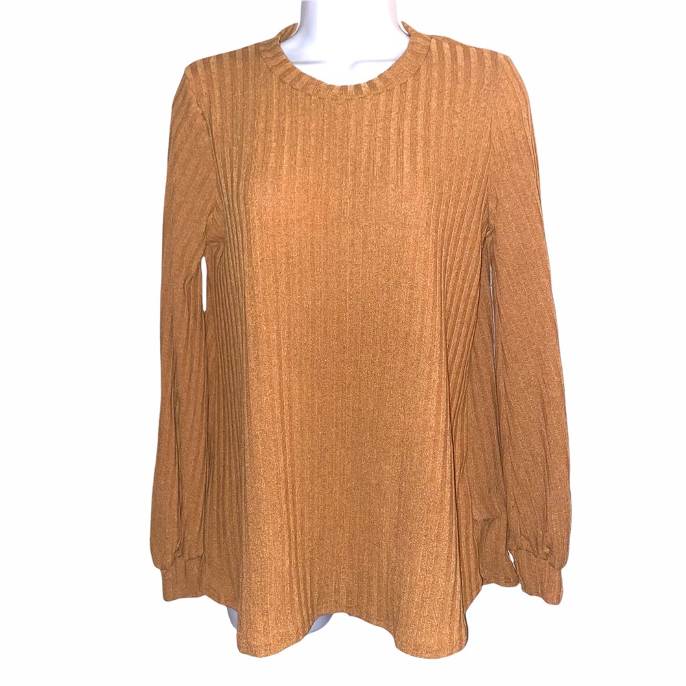 Perfect Peach tunic top with bell sleeves size S.